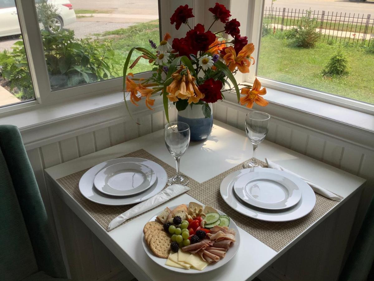 Summer Solstice Bed & Breakfast Niagara-on-the-Lake Extérieur photo